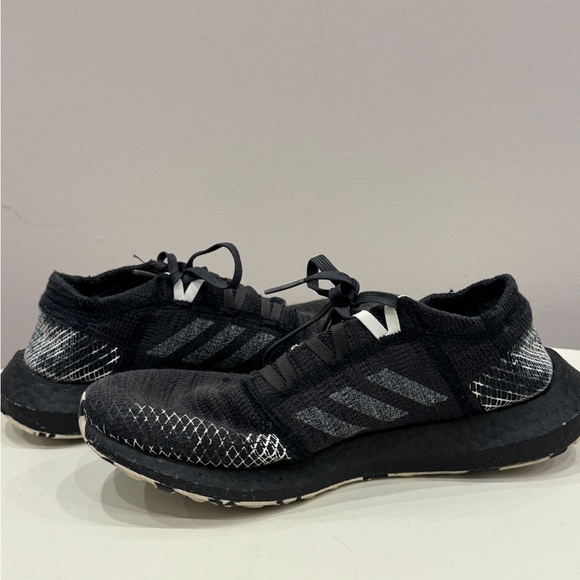 Adidas Pure Boost Go black on black - Picture 5 of 11